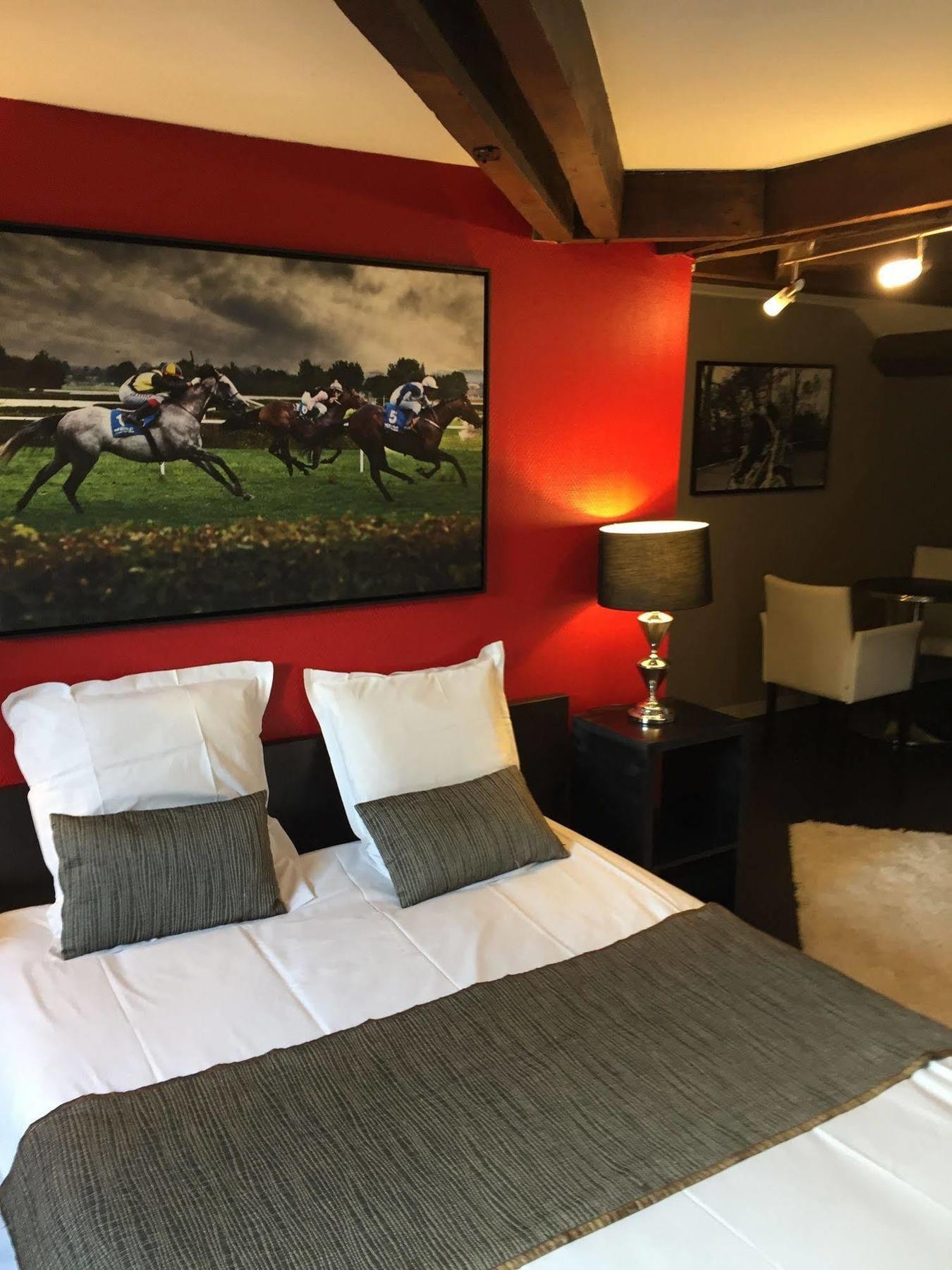 Hotel L'Avenue Шантійї Екстер'єр фото